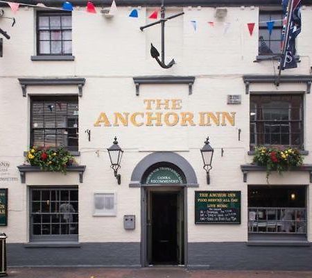 The Anchor Inn Cowes  Exterior photo