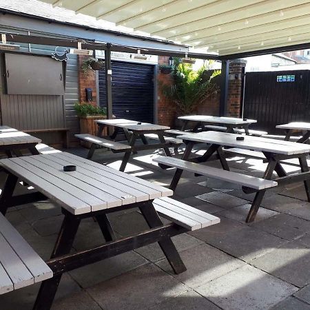 The Anchor Inn Cowes  Exterior photo